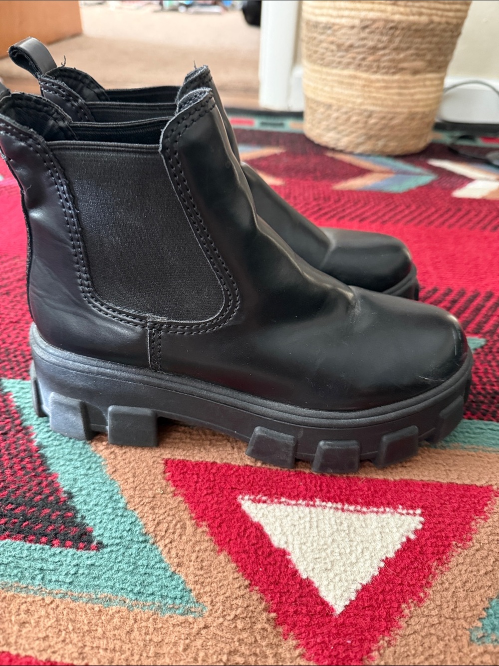 Circus by Sam Edelman Black Chunky Chelsea Boots